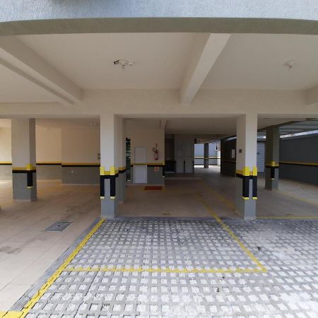 Apartamento 3 Quartos 8 Pessoas A 50 Mts Da Praia De Bombas, A 100M Da Passarela Do Ribeiro Bombinhas Esterno foto