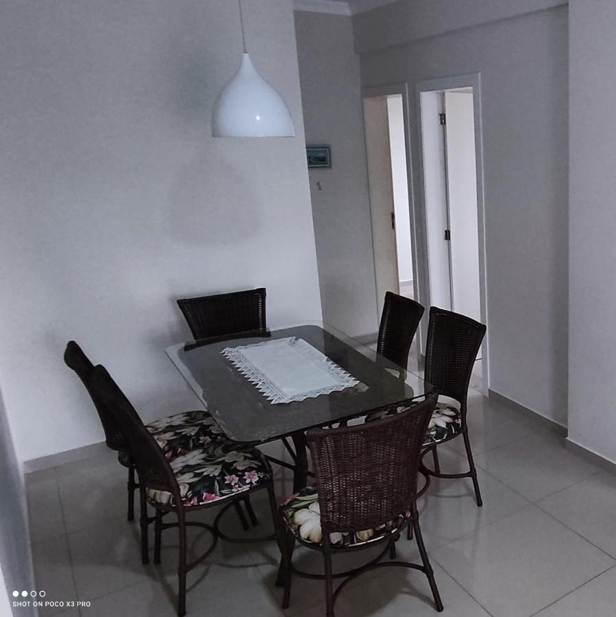 Apartamento 3 Quartos 8 Pessoas A 50 Mts Da Praia De Bombas, A 100M Da Passarela Do Ribeiro Bombinhas Esterno foto