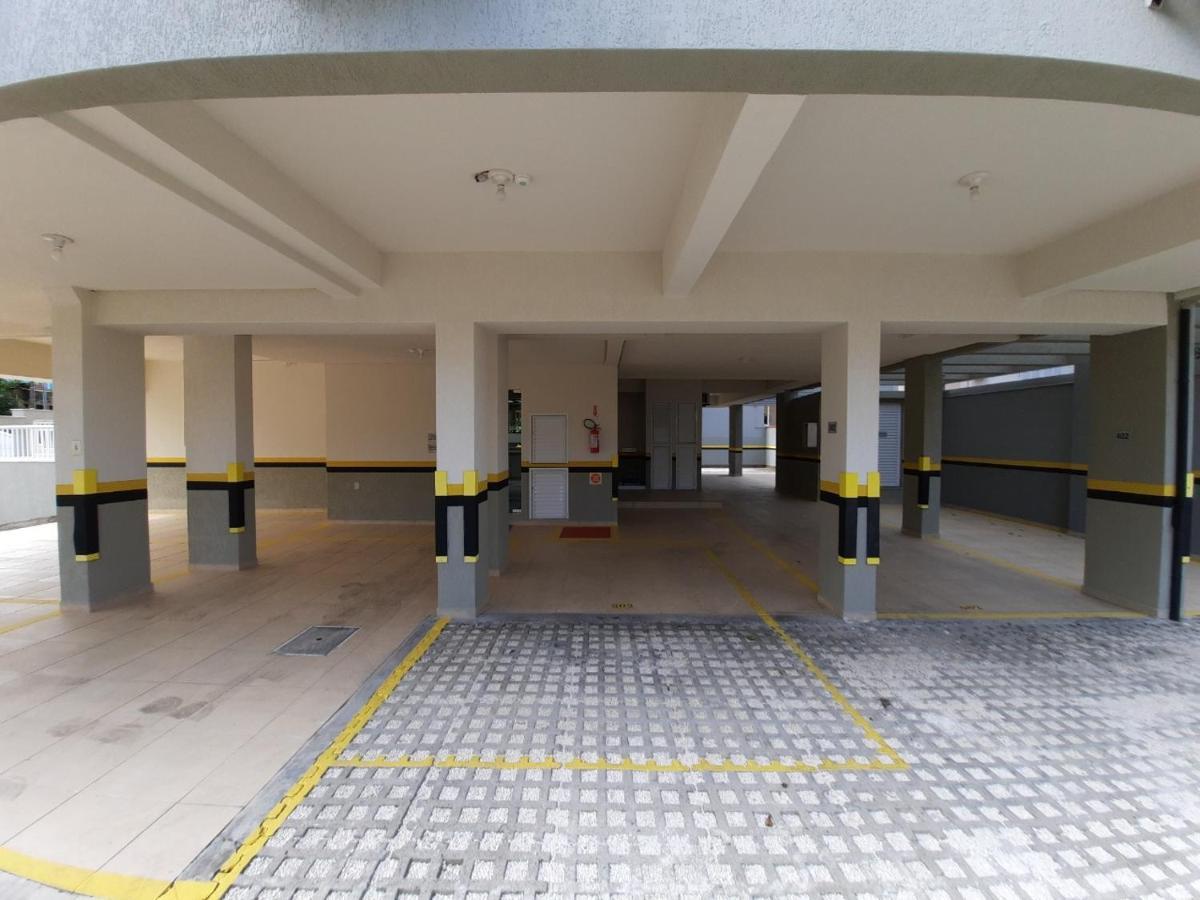 Apartamento 3 Quartos 8 Pessoas A 50 Mts Da Praia De Bombas, A 100M Da Passarela Do Ribeiro Bombinhas Esterno foto